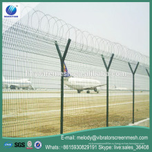 Аэропорт забор со спиральной колючей проволоки Y столба сваренная загородка службы безопасности аэропорта 